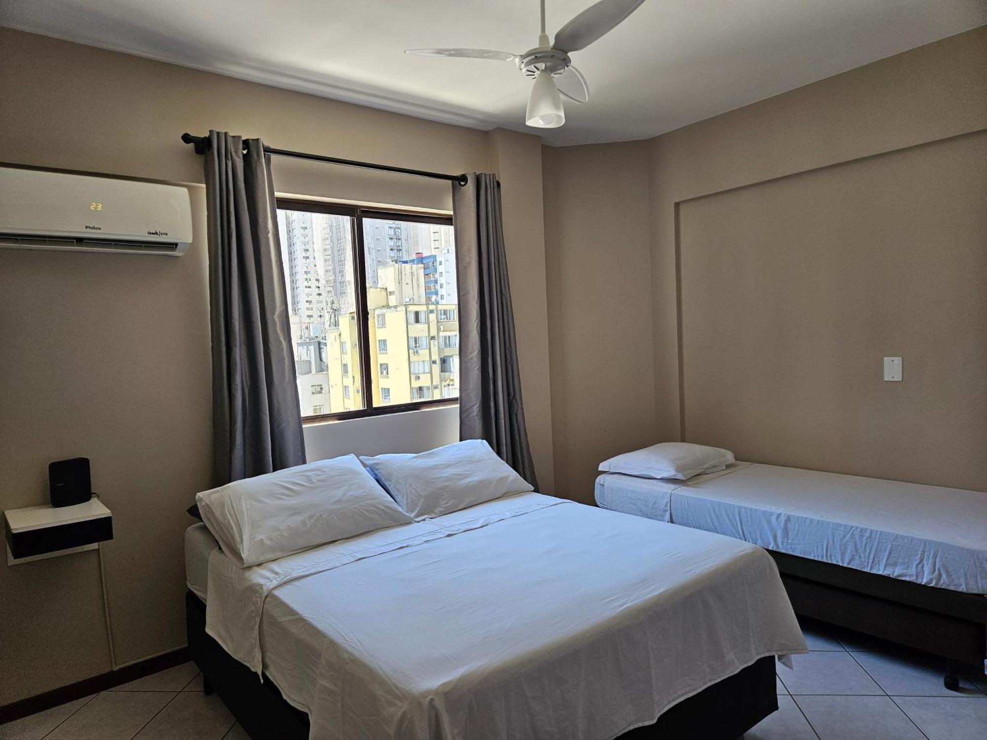 Apartamento 2 Quartos A 200mts Central, Garagem, Churrasqueira, Wi-fi 90 Mbps, Pet Friendly Balneario Camboriu