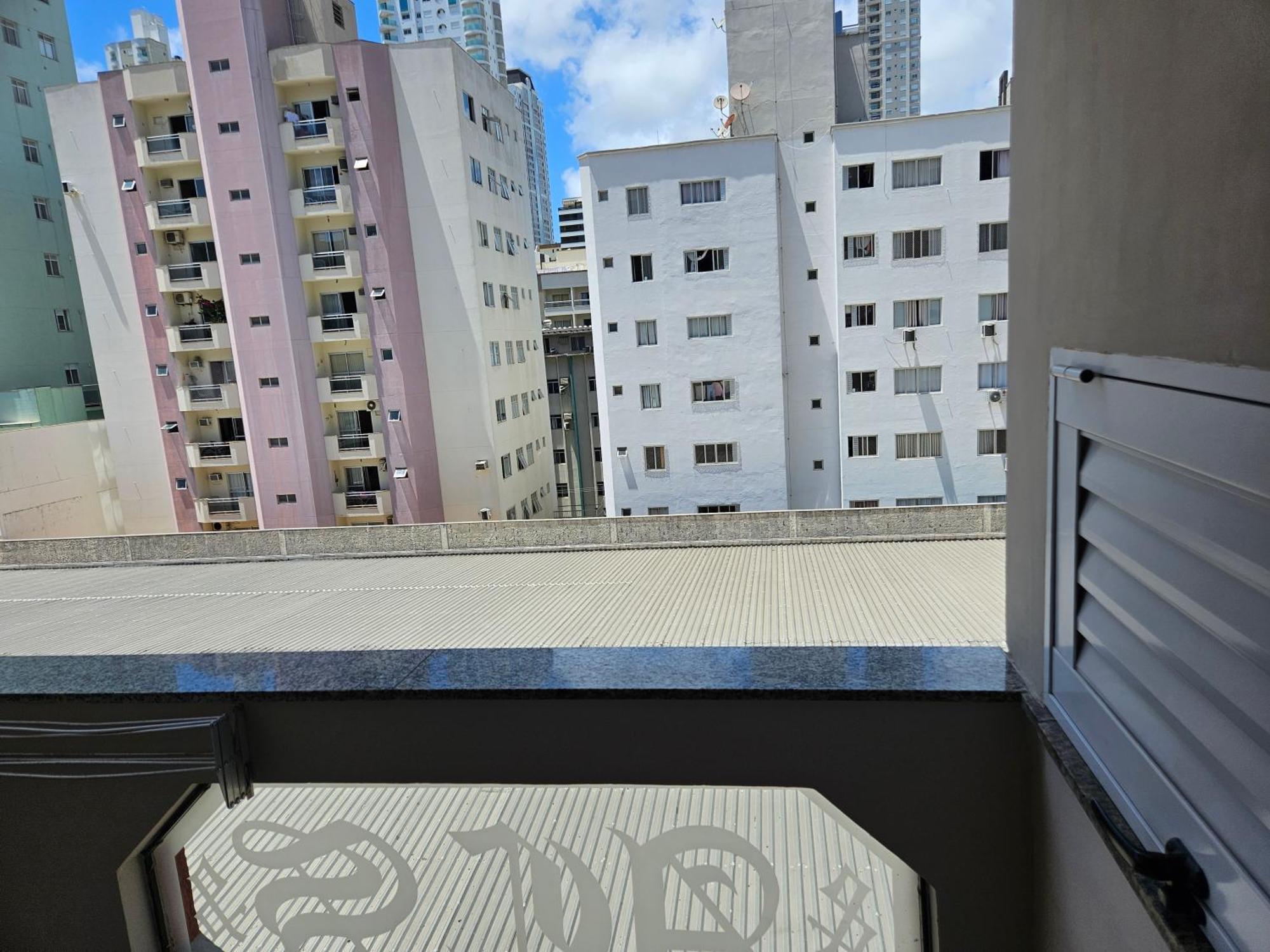 2 Quartos A 200mts Central, Garagem, Churrasqueira, Wi-fi 90 Mbps, Pet Friendly Balneario Camboriu